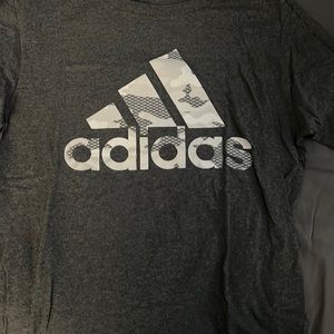 Adidas gray t shirt (Men’s M)